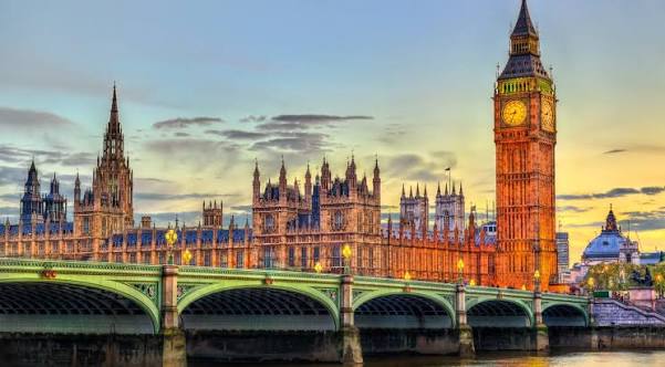 London Big Ben bridge